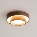 Stropní lampa Vaako s moderním LED osvětlením a ořechovým povrchem pro obývací prostory