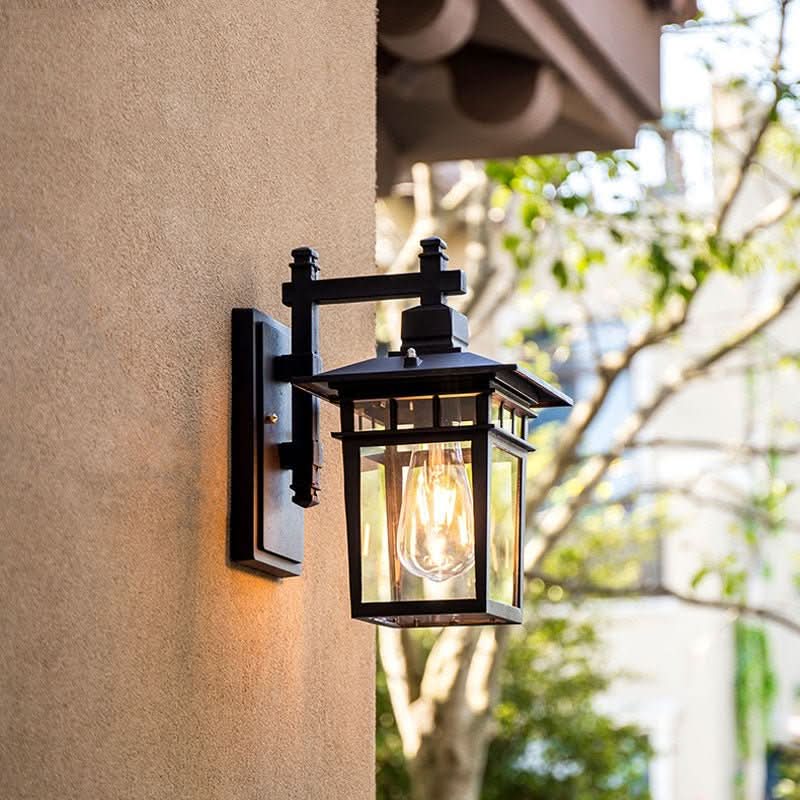 Adjustable Outdoor Wall Light With Modern Design And IP44 Protection