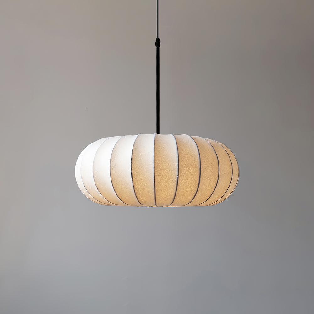 Závěsná lampa Horizon inspirovaná japonským minimalismem a wabi-sabi