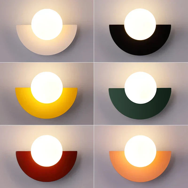 ضوء حائطي نورديك GlacialGlow مع إضاءة LED تكميلية للديكورات الداخلية العصرية