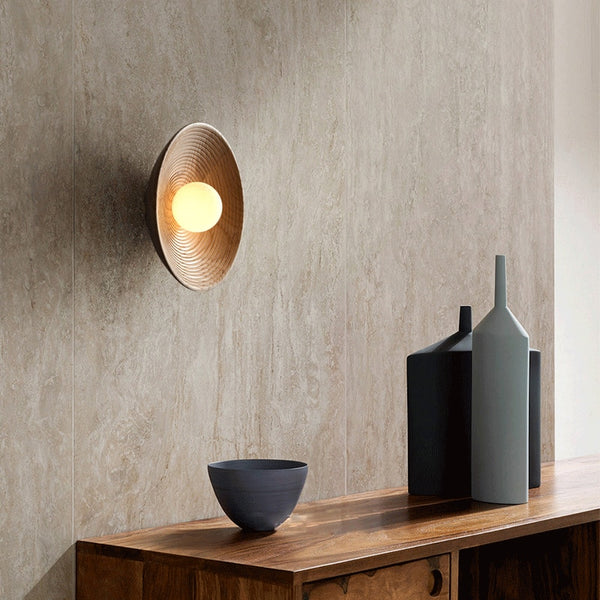 Lámpara de pared de madera con LED hecha a mano, con encanto rústico y ambiente suave
