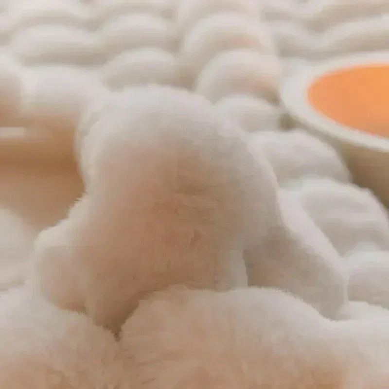 Warme Wolldecke von CozyNest für kühle Nächte zu Hause