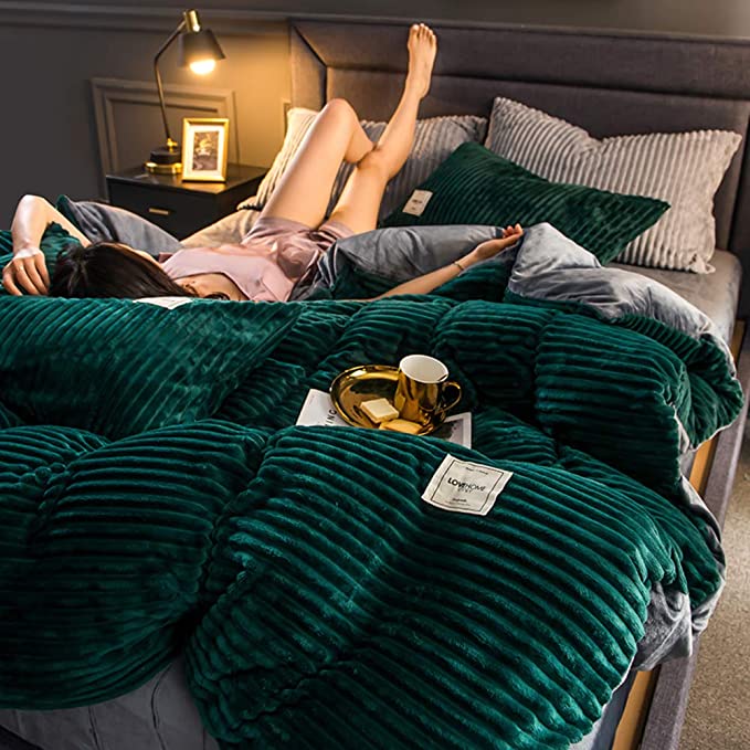 Astra Cozy Soft Dyne Tæppe til Kolde Vinternætter