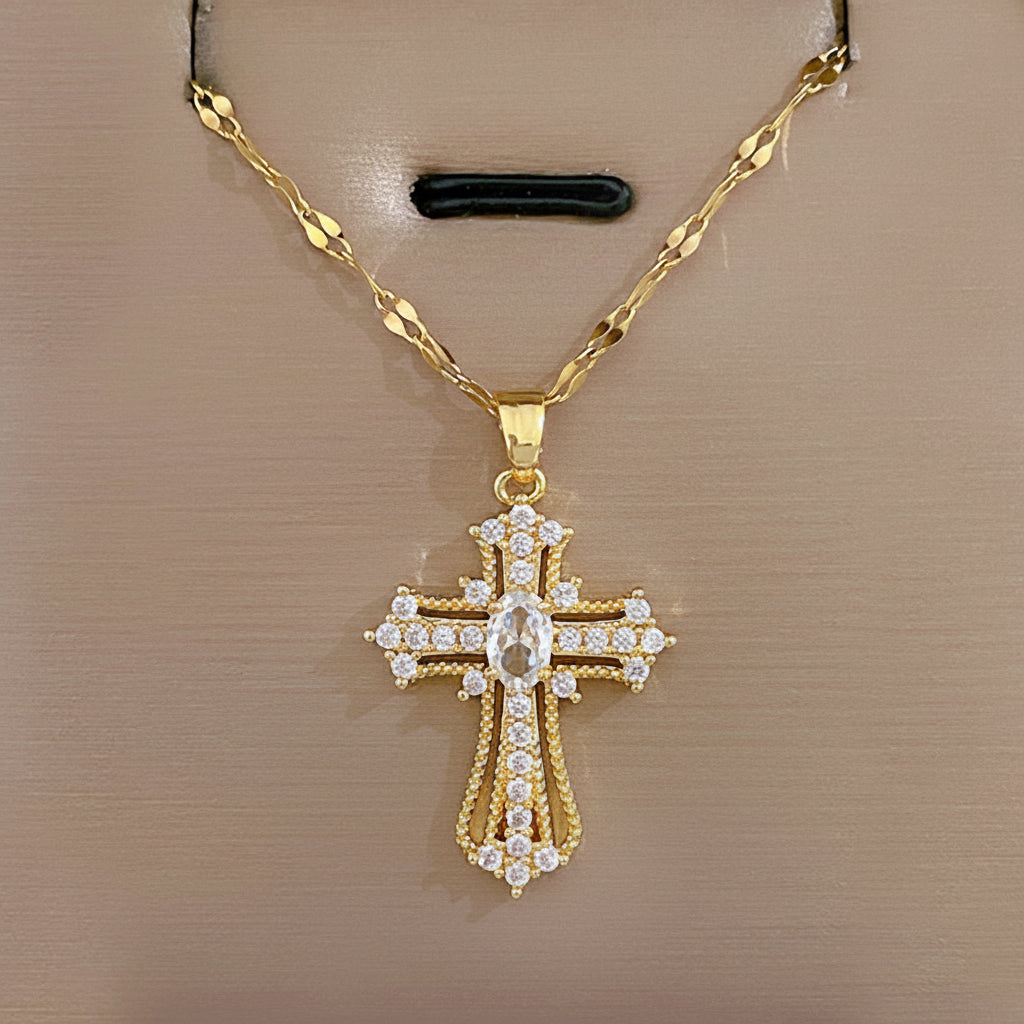 Collana con ciondolo a croce d'oro per regalo della Festa della Mamma gioielli