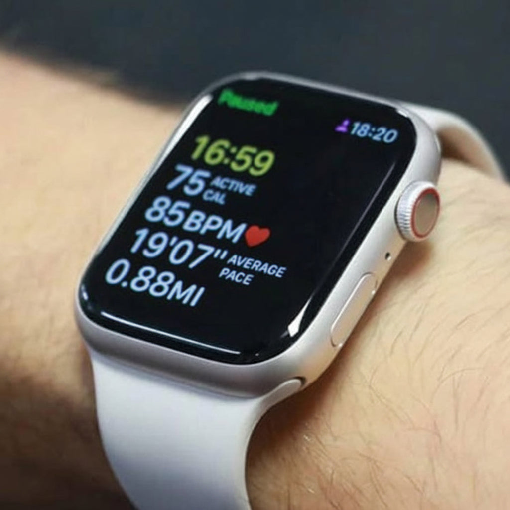 Smartwatch con monitoraggio della pressione sanguigna e fitness tracker
