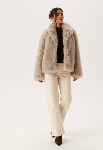 Veste en Fausse Fourrure Luxe