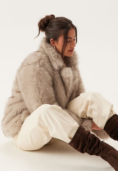 Veste en Fausse Fourrure Luxe