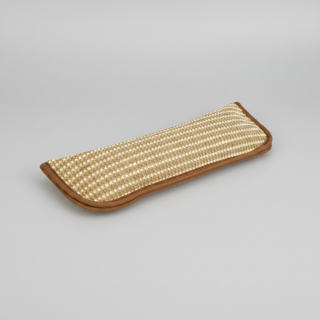 Cozy Cat Pillow With a Sturdy Long Lasting Scratching Surface