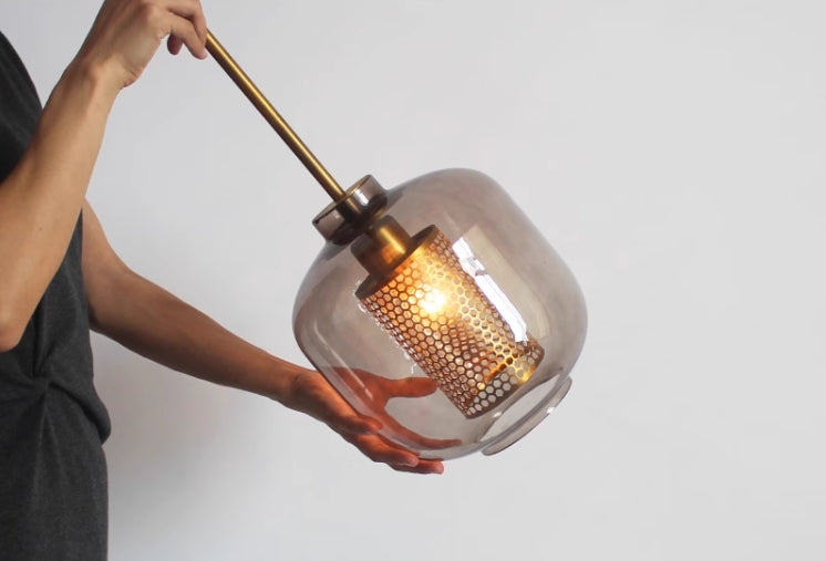 Lumera Glas-Pendelleuchte für elegante moderne Innenräume | Snurv