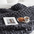 CloudNest Kuschelige Strickdecke für gemütlichen Wohnkomfort