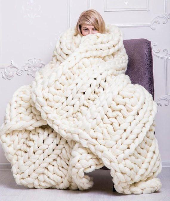 CloudNest Kuschelige Strickdecke für gemütlichen Wohnkomfort