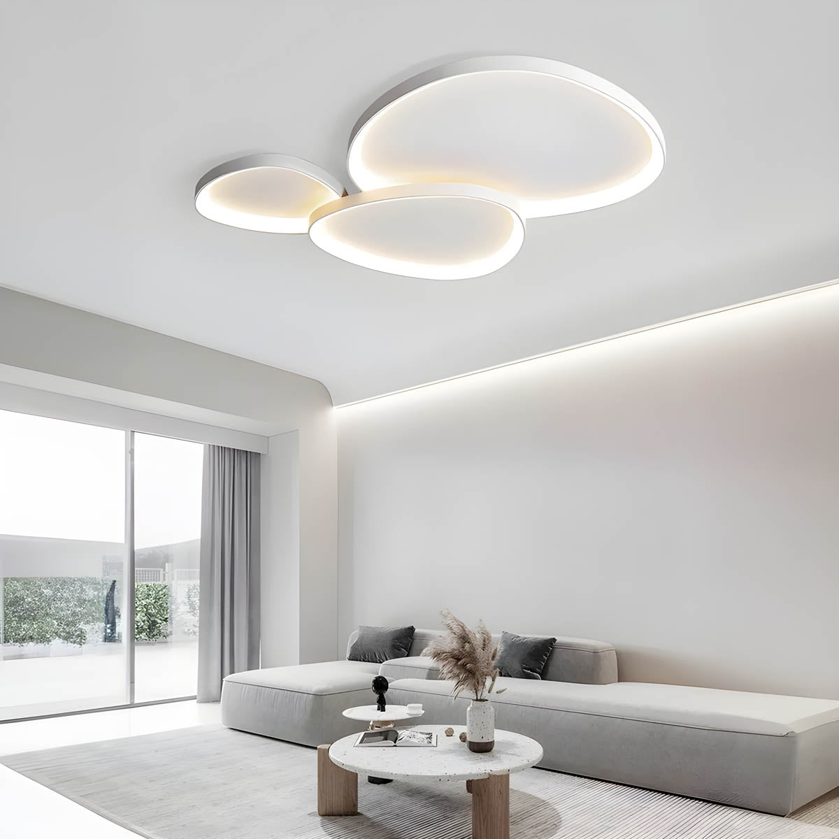 Stropní LED světlo s možností stmívání a moderním organickým designem pro obývací pokoje