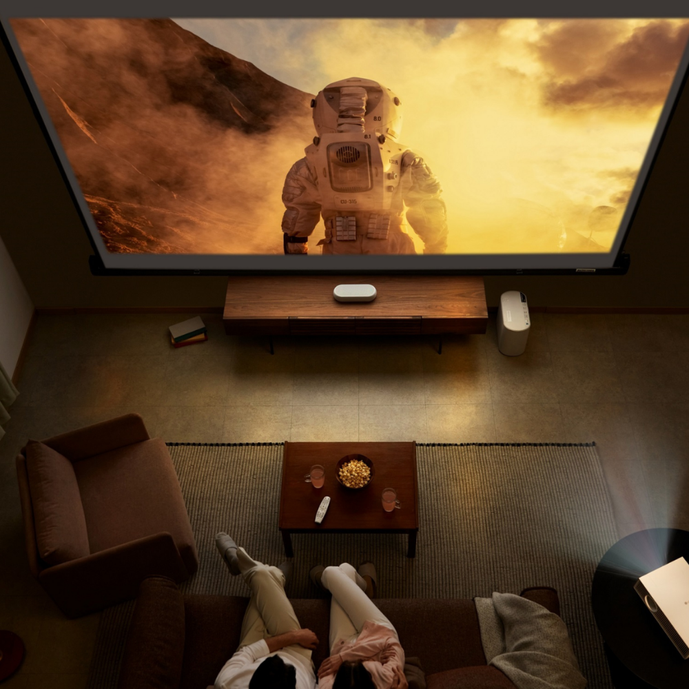 World Cup Compact Projector With HDMI For Home And Outdoor Viewing