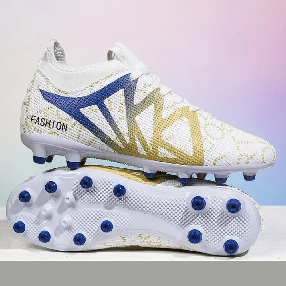 Ultra Light Training Soccer Cleats For Professional Play
