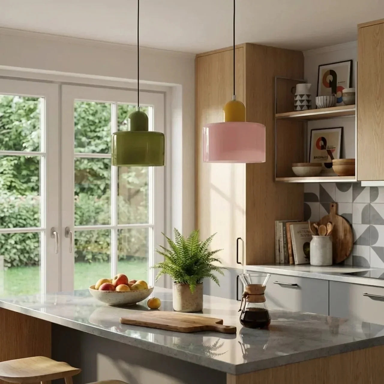 Glazen plafondlamp met verzonken montage en zachte gekleurde kap | Rosalyssa