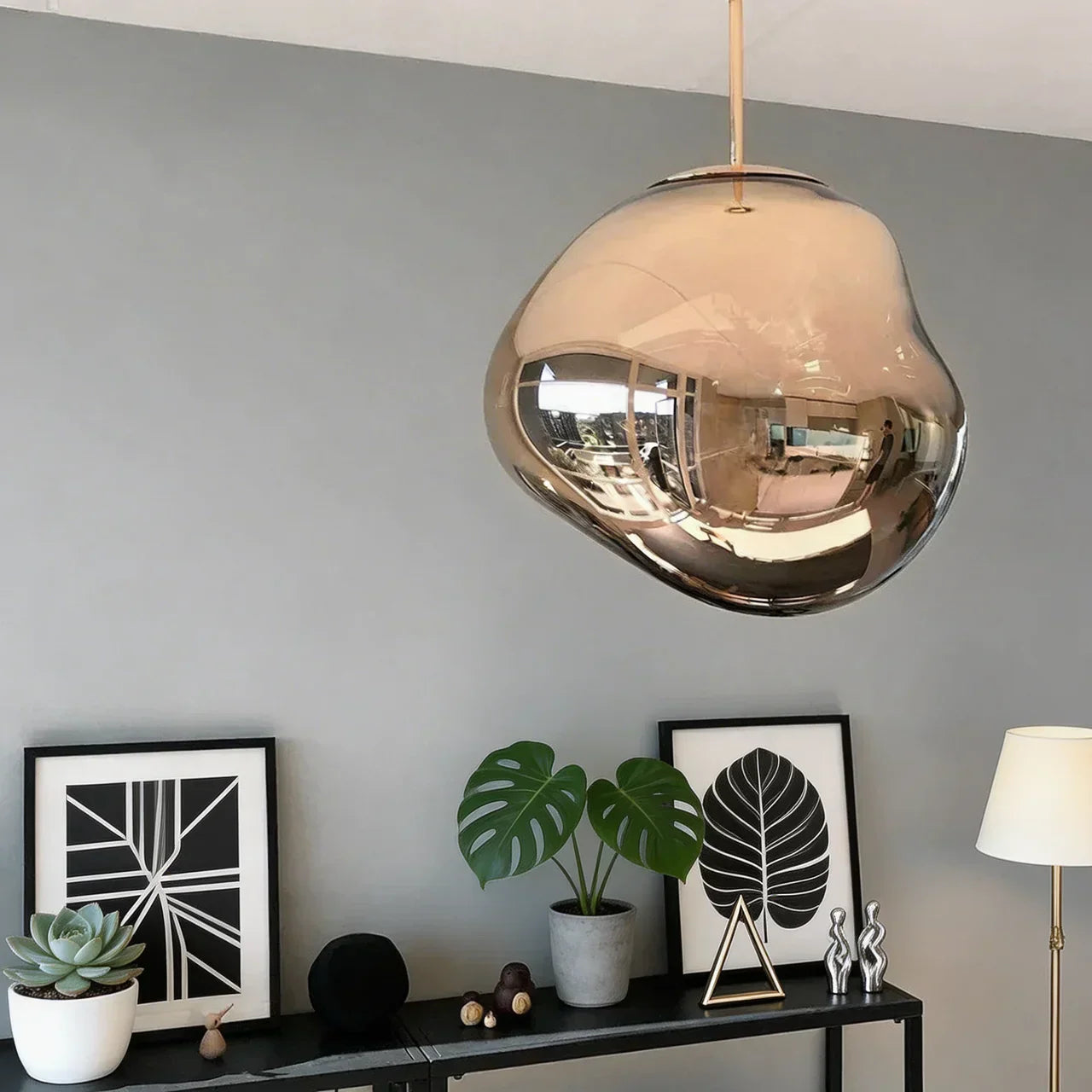 Organic Acrylic Pendant Light Fixture For Modern Interiors | Rosalyssa
