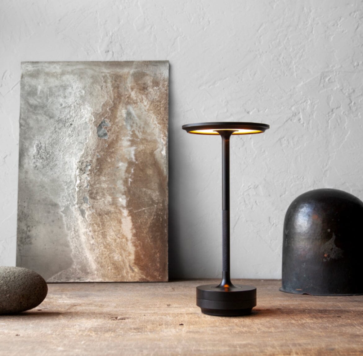 LumaNova Trådløs Touchlampe med Dæmpbar Trådløs Belysning