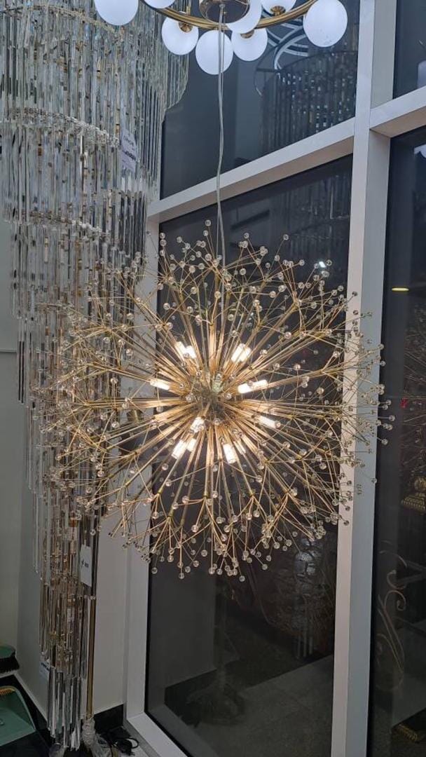 Elegant Dandelion Crystal Pendant Light For Modern Interiors