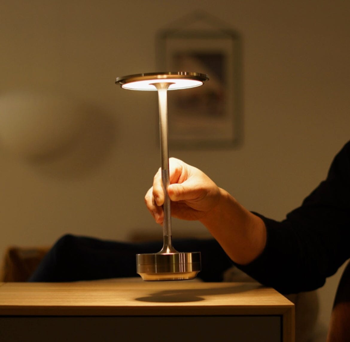 LumaNova Trådløs Touchlampe med Dæmpbar Trådløs Belysning