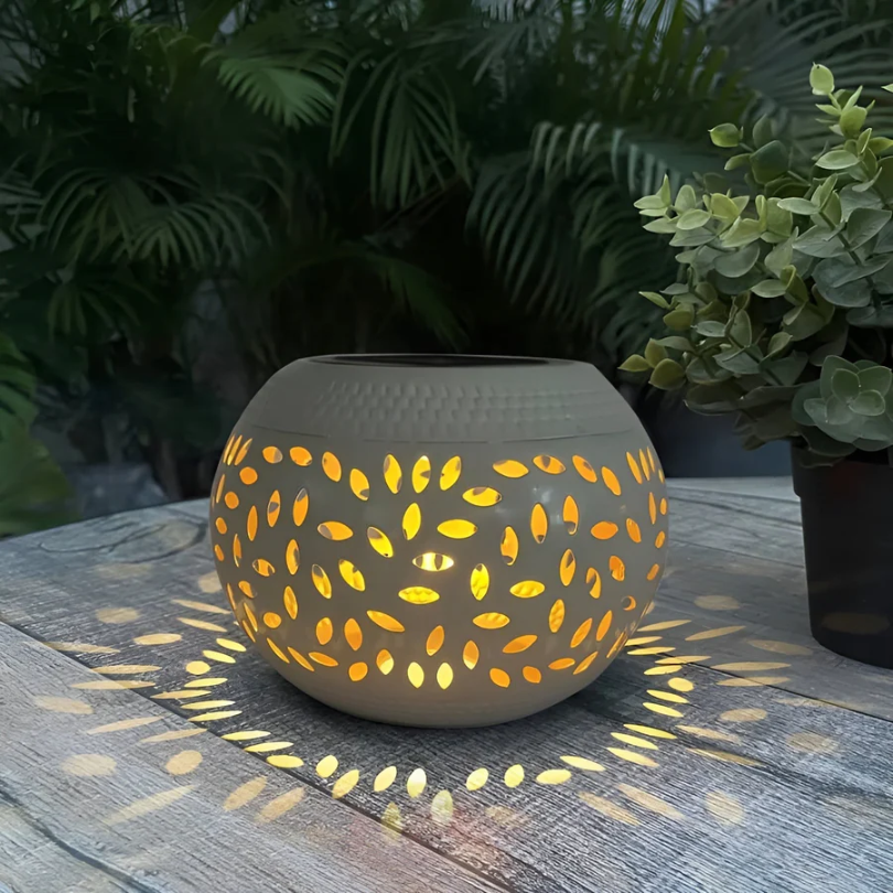 Solární venkovní světlo Lumopattern pro zahradní dekoraci, kovová lampa