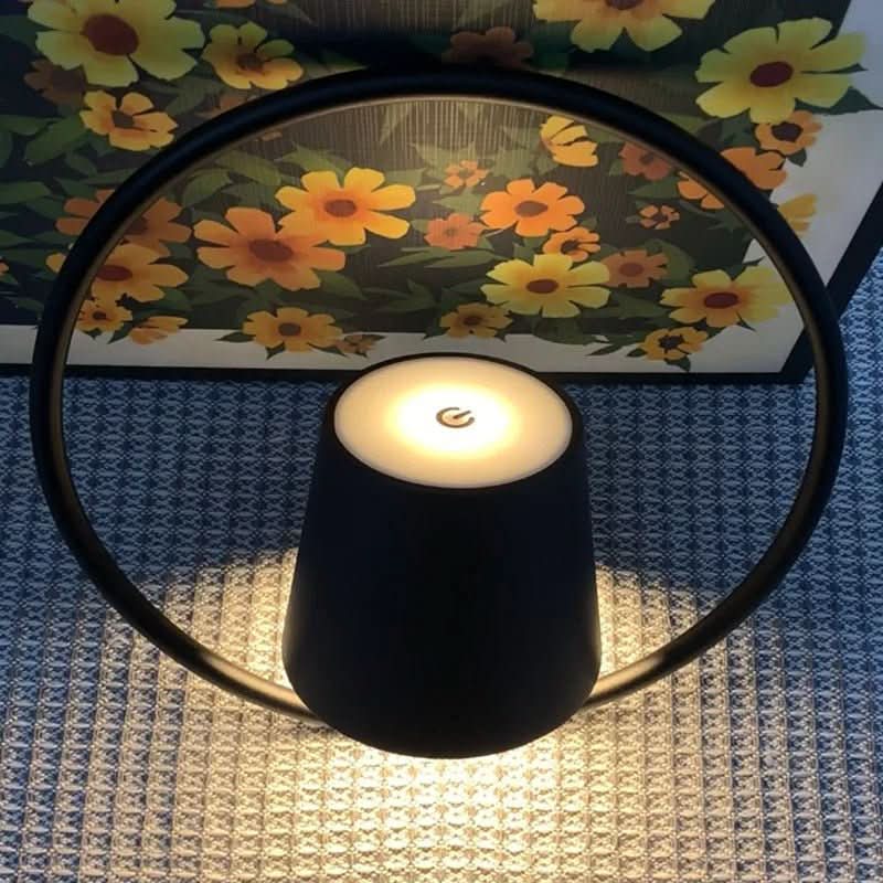 NovaGlow oppladbar LED hengelampe for innendørs og utendørs bruk