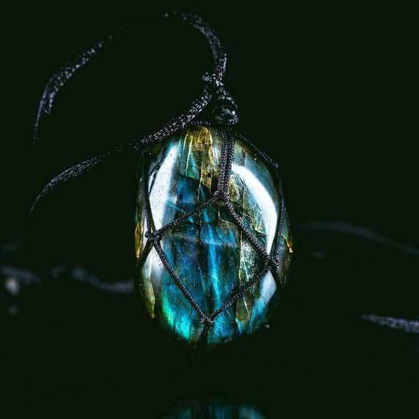 Mystical Labradorite Dragonheart Necklace - Aris | Rosalyssa