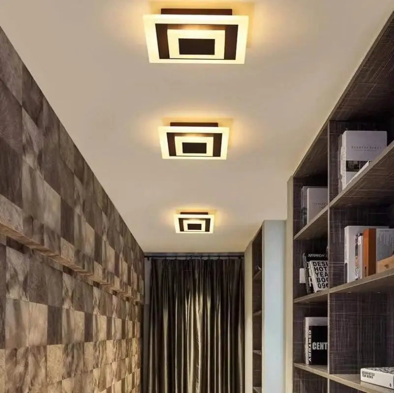 Luz de techo cuadrada LED regulable con acabado acrílico en negro y blanco de 20 cm