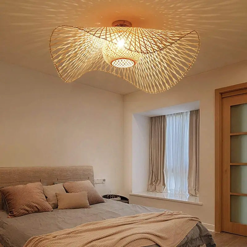 Lustră de plafon din ratan bej cu accente din bambus, 45 cm, lumină caldă E27