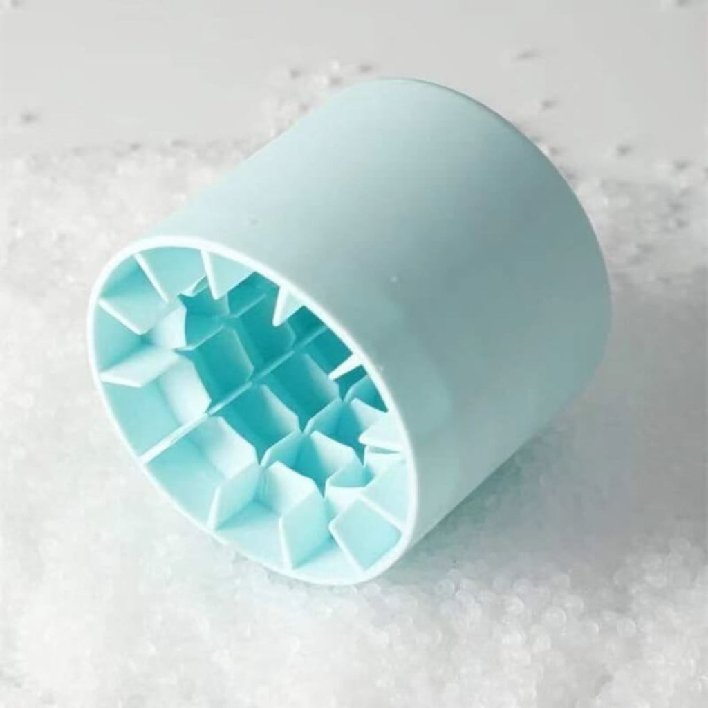 Compact Portable Ice Cube Tray With Lid For Stackable Cubes