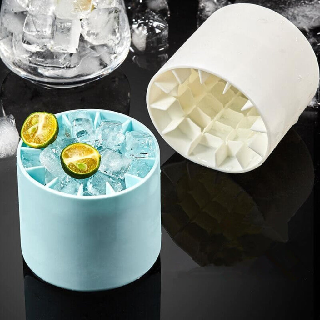 Compact Portable Ice Cube Tray With Lid For Stackable Cubes