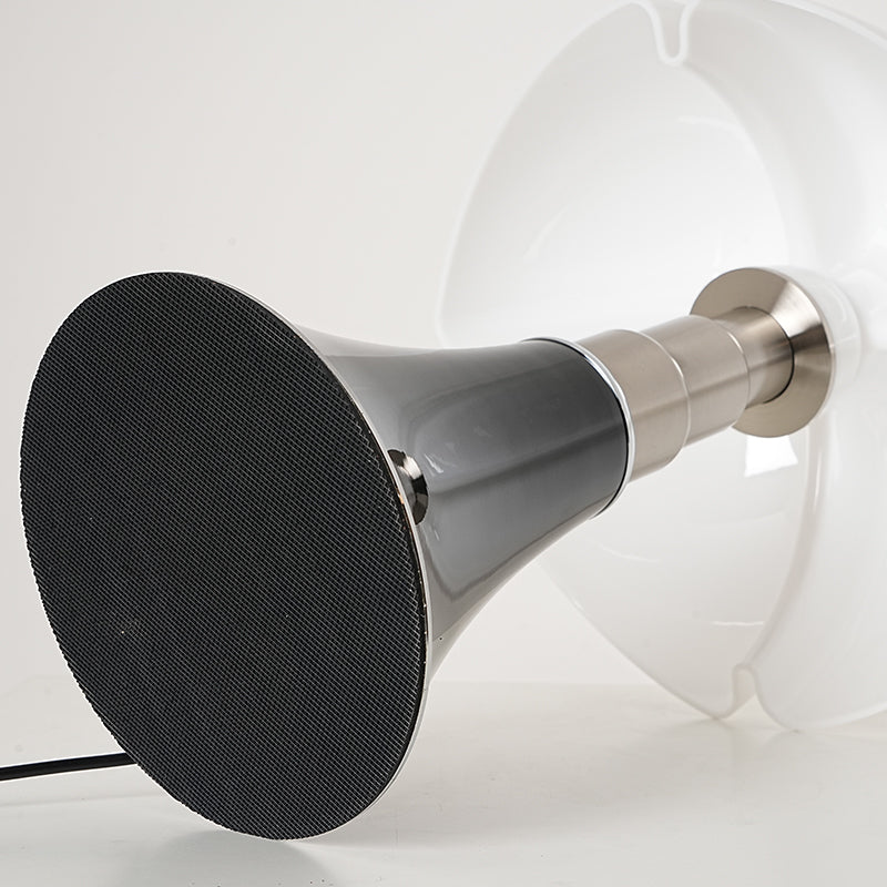 Retro moderní akcentní světlo s vintage LED stolní lampou