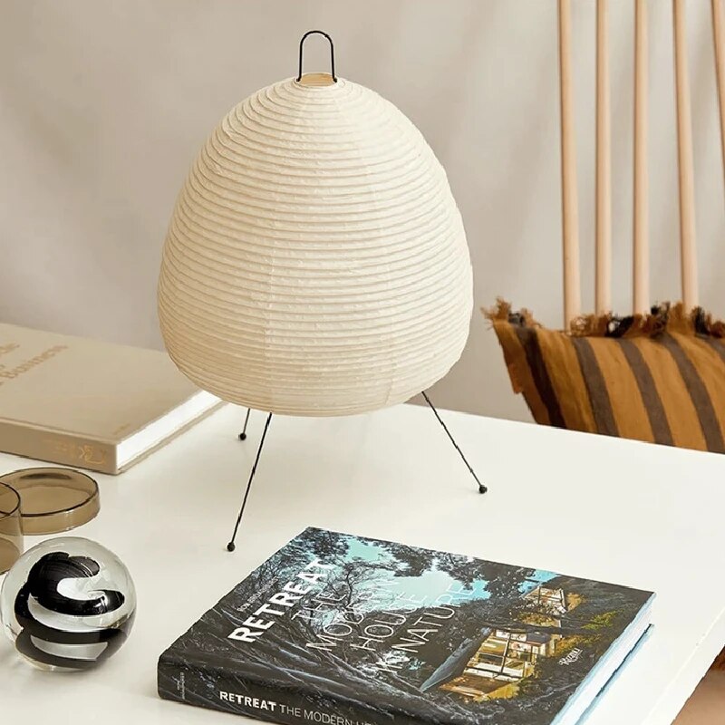 Lampada da tavolo LED in carta di riso giapponese Hikari per camera da letto