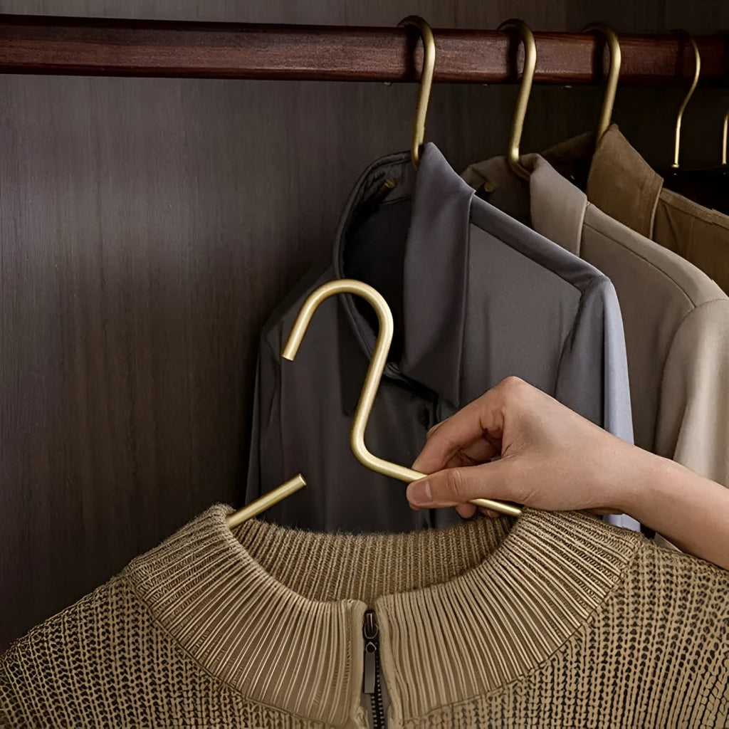 Women's Space-Saving Heavy-Duty Hangers Set For Closet Organization