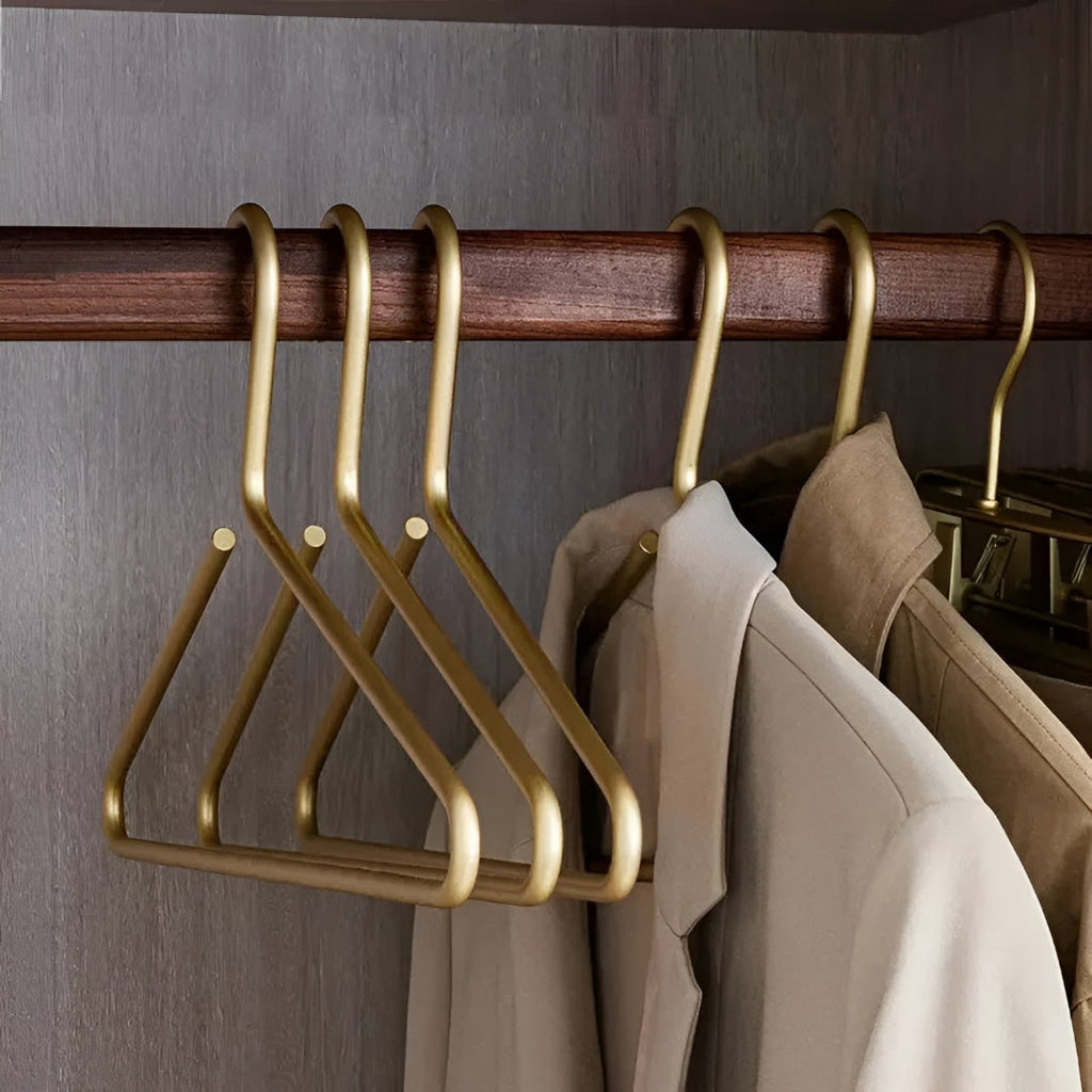 Women's Space-Saving Heavy-Duty Hangers Set For Closet Organization