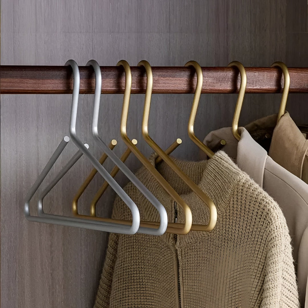 Women's Space-Saving Heavy-Duty Hangers Set For Closet Organization
