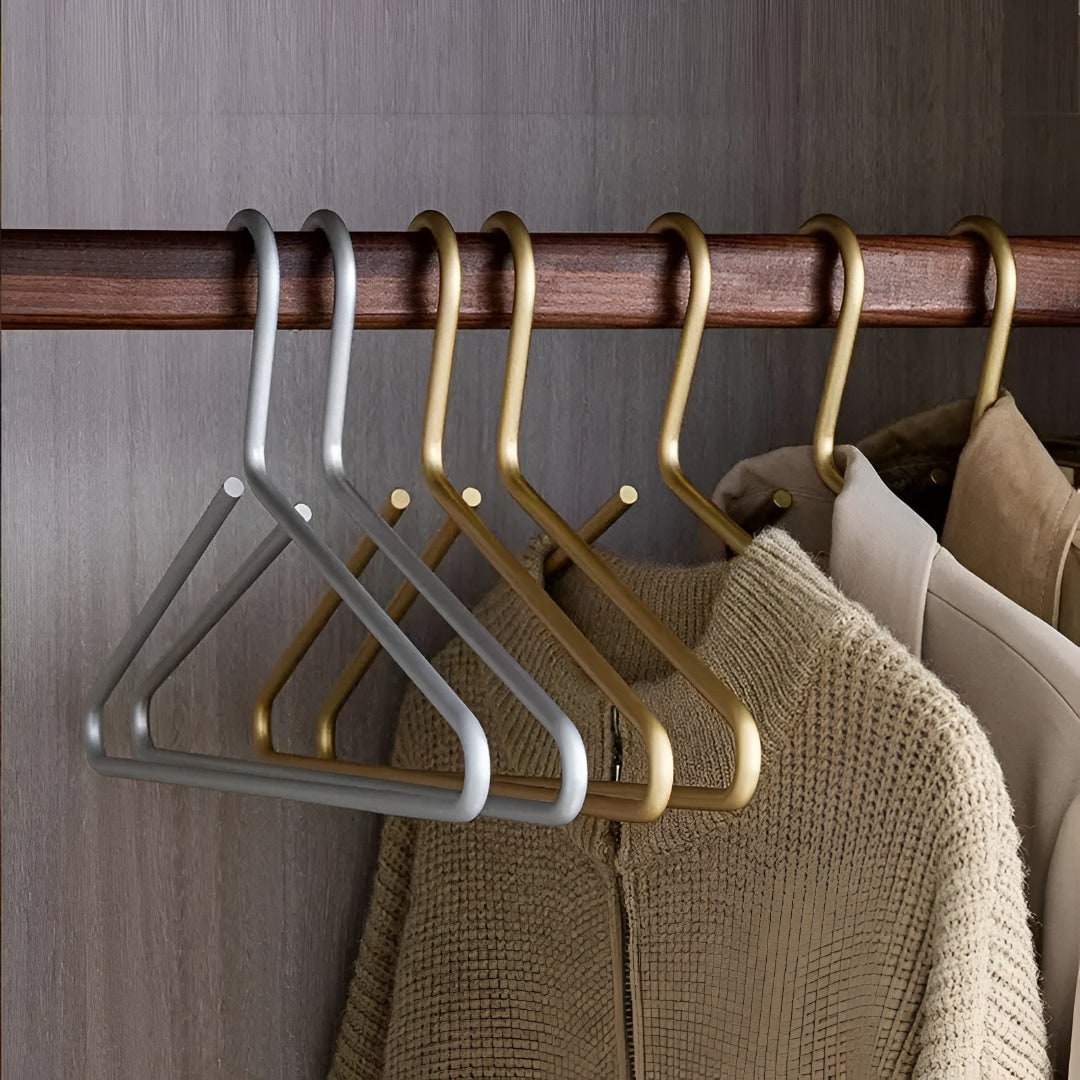 Women's Space-Saving Heavy-Duty Hangers Set For Closet Organization
