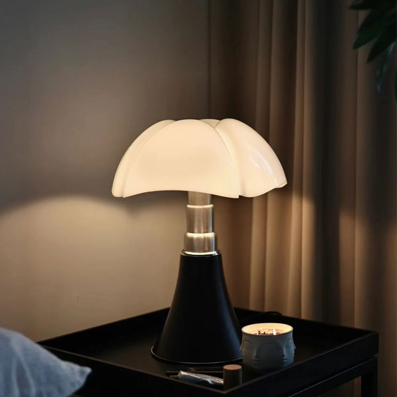 Retro moderní akcentní světlo s vintage LED stolní lampou